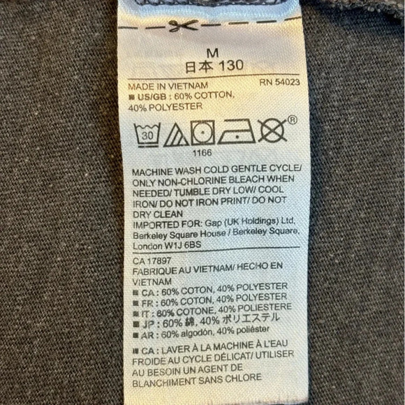 GAP Boys Grey Graphic Logo Tee Camo Print Letters Size Medium - Picture 5 of 5